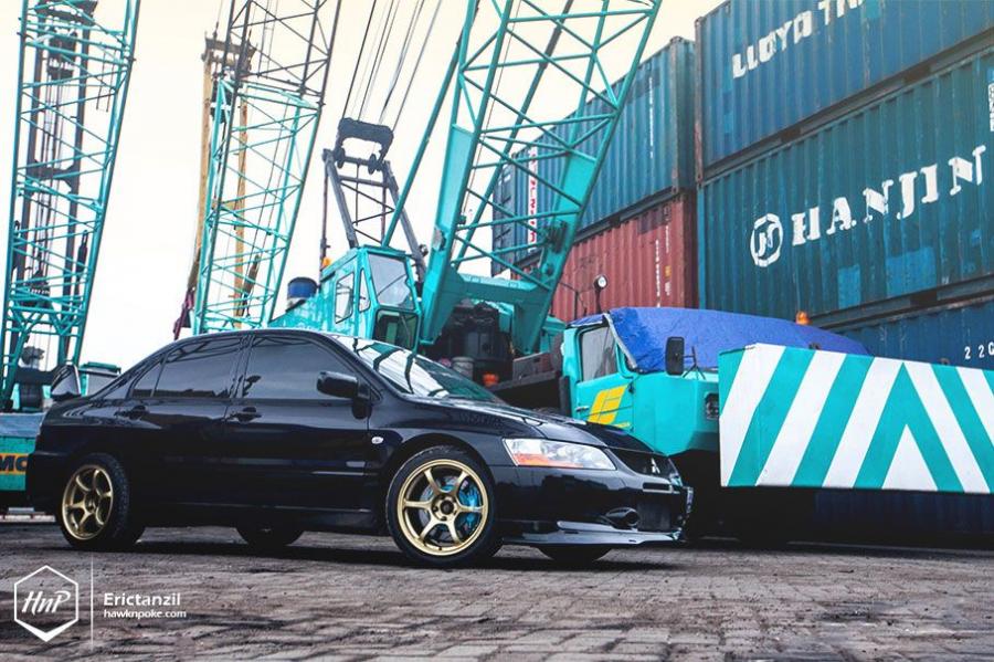  Mitsubishi Lancer Evolution IX from Surabaya 2014 года  (фото 14 из 18)